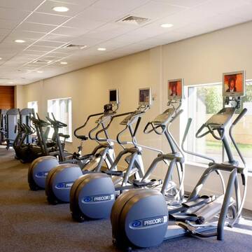 Фото номера Двухместный номер Делюкс с 1 кроватью Отель Manor West Hotel &amp; Leisure Club г. Трали 4