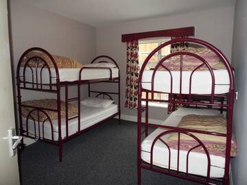 Фото номера Семейный номер (для 2 взрослых и 2 детей) Гостевой дом Tralee Holiday Lodge Guest Accommodation г. Трали 2