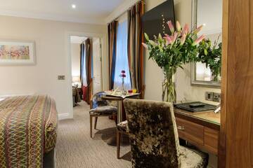 Фото номера Четырехместный номер Отель Grand Hotel Tralee г. Трали 4